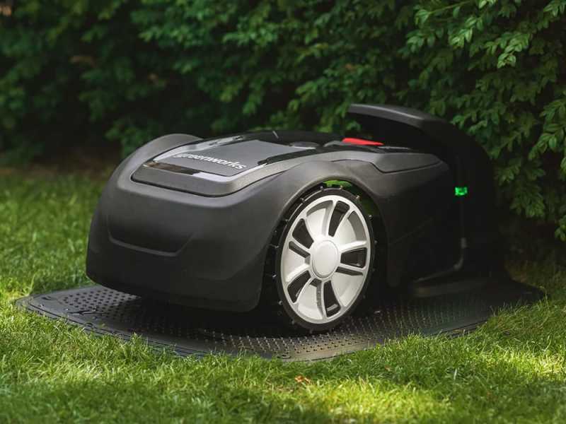 Greenworks OPTIMOW 7 Robot Lawn Mower - Lawn Mower with Perimeter Wire