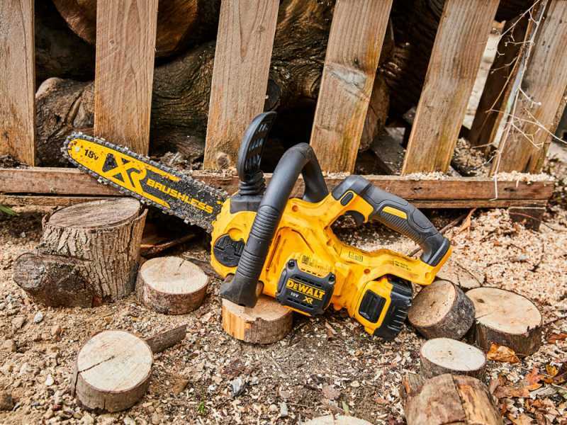 Battery powered store wood saw