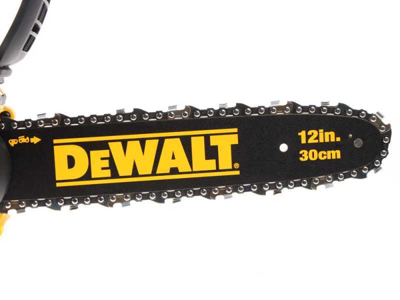 Dewalt 12 in chainsaw chain outlet
