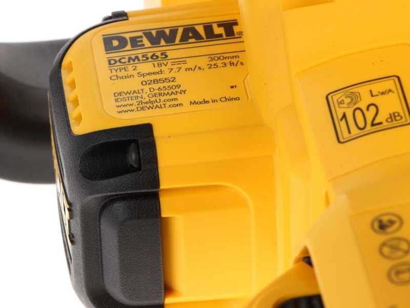 Dewalt DCM565P1-QW - 18V 5Ah Battery-powered Electric Chainsaw - 30 cm Blade