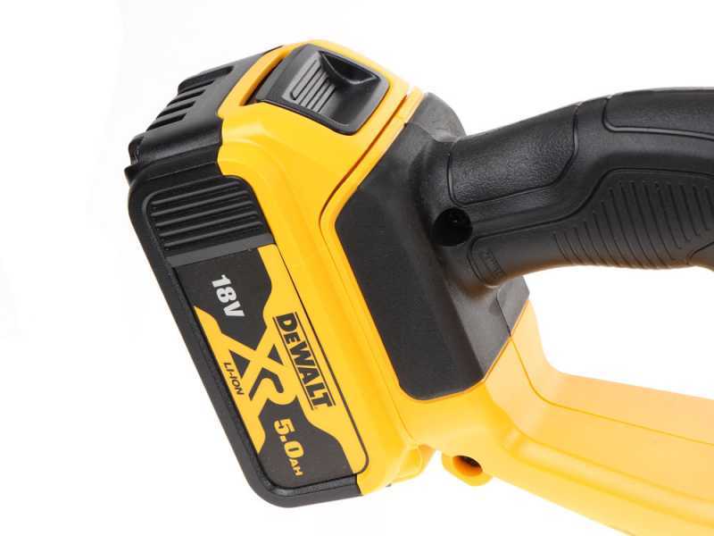 Dewalt 18 volt deals hedge trimmer