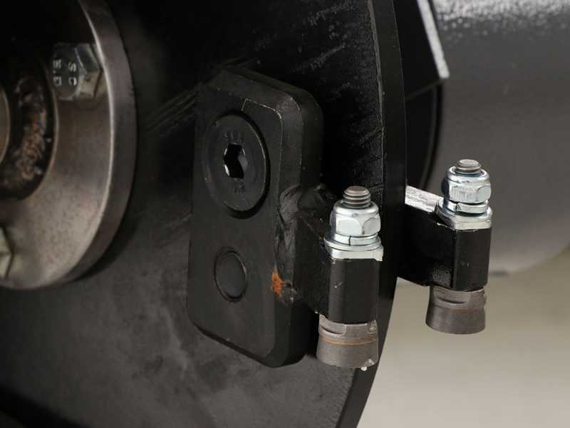 BlackStone SG 420 B&amp;S Stump Grinder - B&amp;S XR2100 Engine 420cc - Cutting Disc with 8 Hammers in Tungsten Carbide