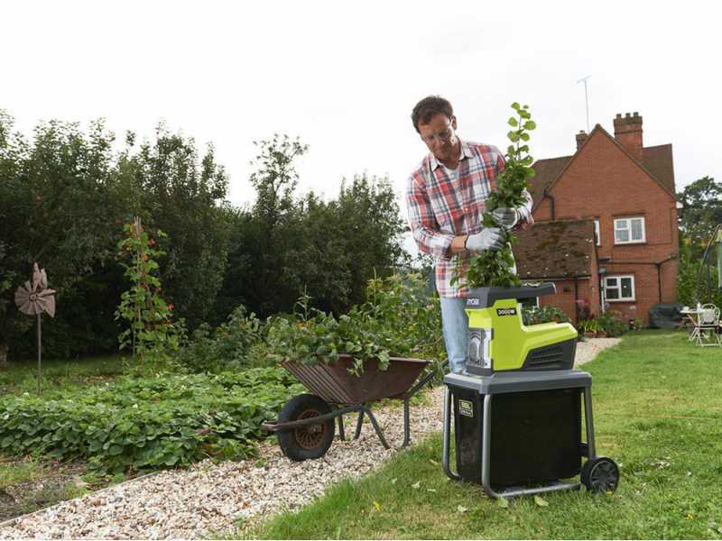 Ryobi RSH3045U - Electric shredder - 55L basket - 45 mm cutting diameter - 3000 W