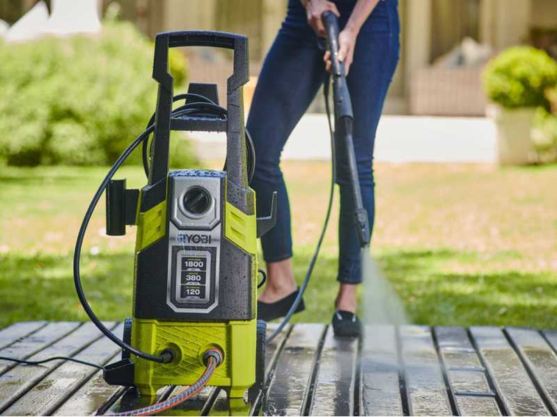 RYOBI RPW120B - Cold pressure washer - 1800W - 120 bar - 380 l/h