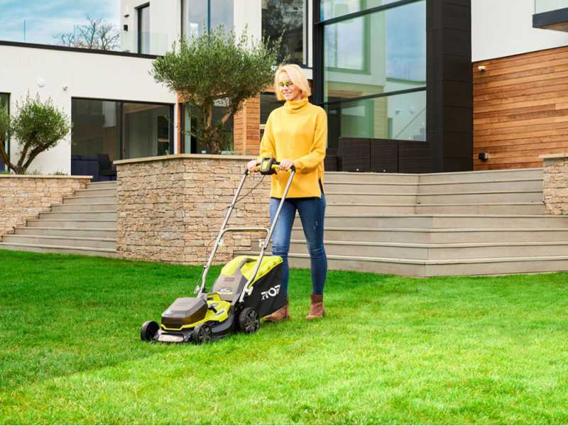 RYOBI Battery Lawnmower 36V 5Ah x2 best deal on AgriEuro