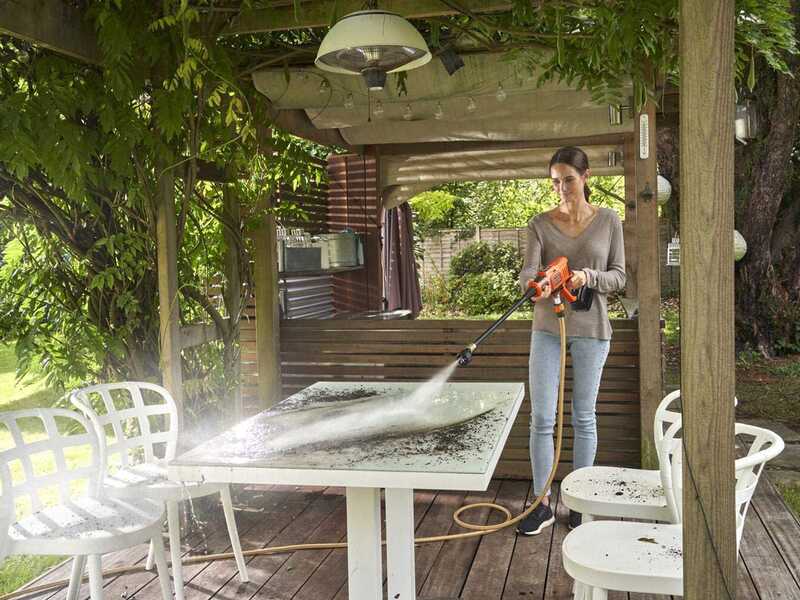 Black &amp; Decker BCPC18D1 Battery-powered Spray Gun Pressure Washer + Free 18V 2Ah battery - 5 in 1 nozzle