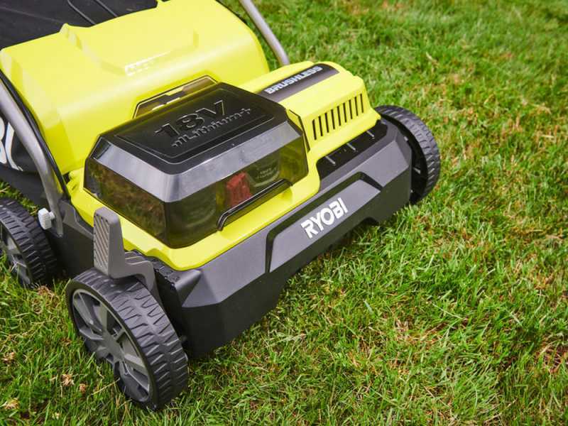 Ryobi RY18SFX35A 240 Lawn Scarifier best deal on AgriEuro
