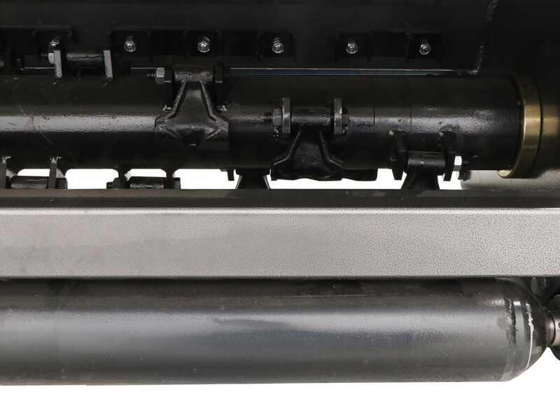 BlackStone BVL 145 L - Tractor-mounted side verge flail mower with Arm - Light Series