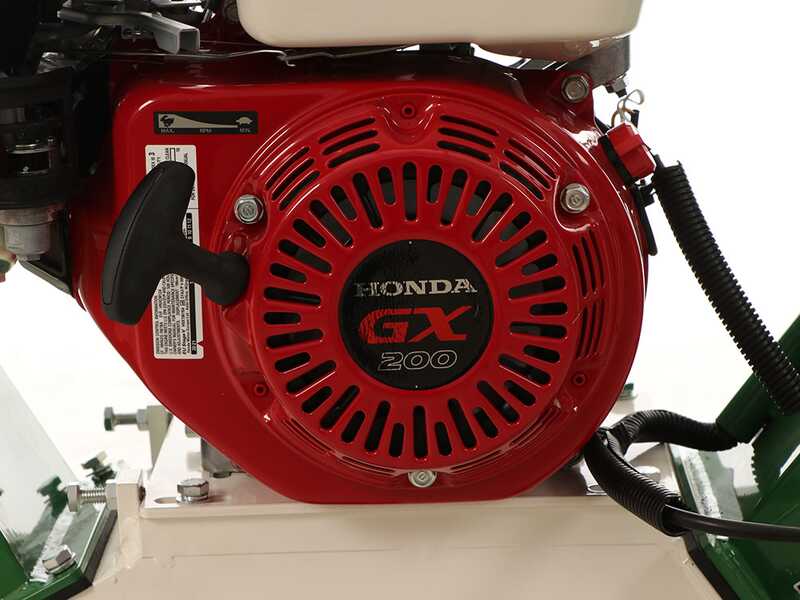 GreenBay GB-WRC 100 H - Professional petrol garden shredder - 6.5 HP Honda GX200 engine