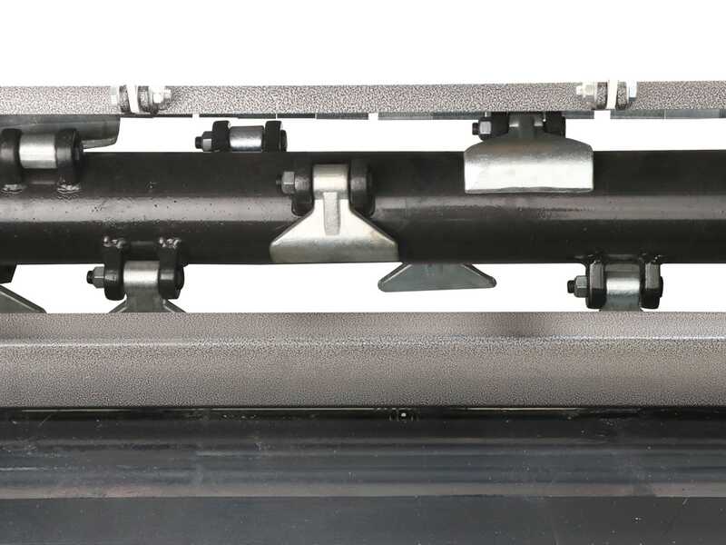 BlackStone BVH 140 H - Tractor-mounted side verge flail mower with Arm - Medium-heavy Series