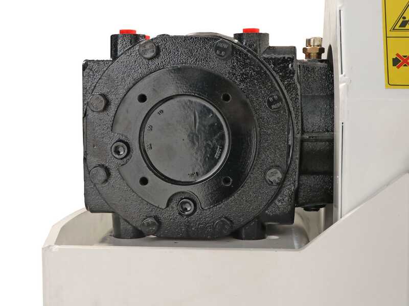 BlackStone BVH 140 H - Tractor-mounted side verge flail mower with Arm - Medium-heavy Series