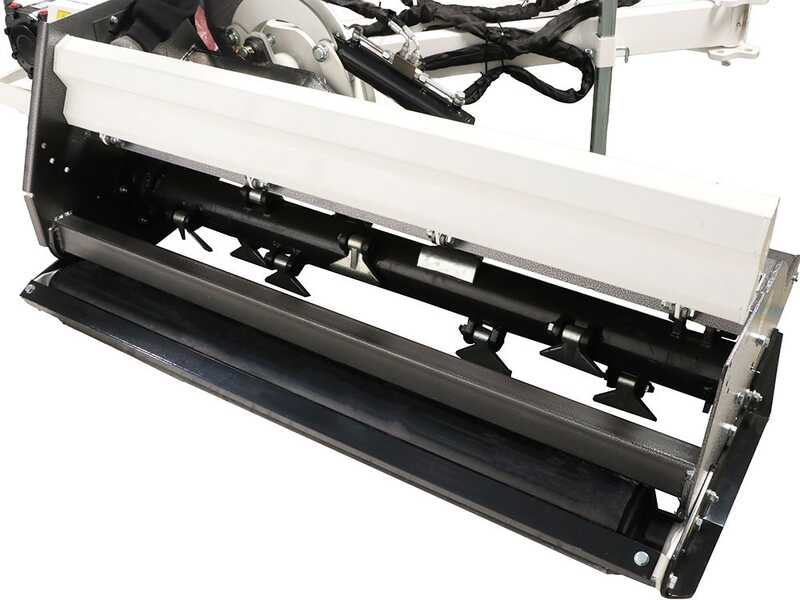 BlackStone BVH 220 H - Tractor-mounted side verge flail mower with Arm - Heavy series