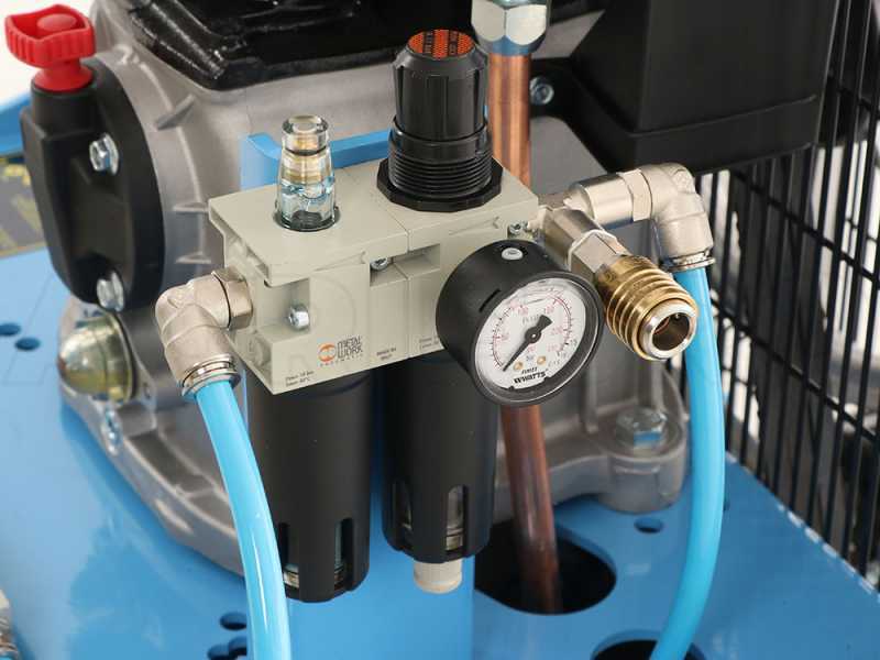 Campagnola PTO ECOPLUS 520 PTO Driven Air Compressor with Three-Point-Hitch for Olive Harvesting and Pruning