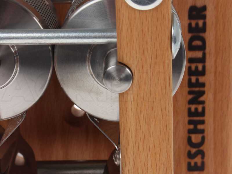 Eschenfelder 1220 Aluminium 150g - Manual Wall-mounted Flaker Mill with Stainless Steel Rollers