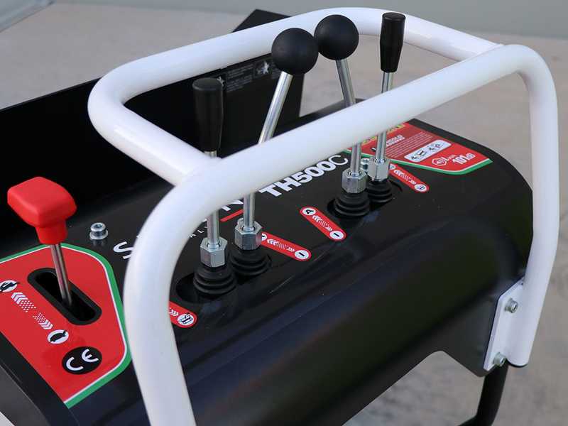 Seven Italy TH500C KM178-E Tracked Diesel Power Barrow - Hydraulic Dumper with Bucket 500 Kg