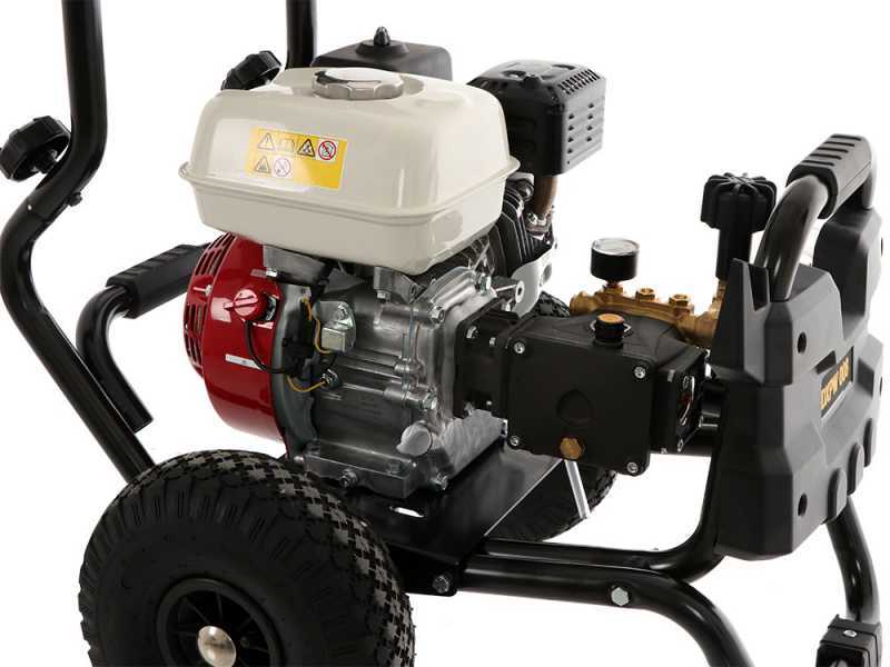 DeWalt DXPW 008E Petrol Pressure Washer - Honda GX 160 4-stroke Engine - 190 bar - 600 L/h