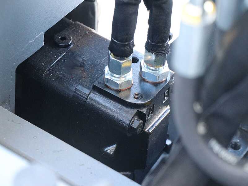 EuroMech EM500H-Dump Tracked Power Barrow - Hydraulic dumper 500 Kg