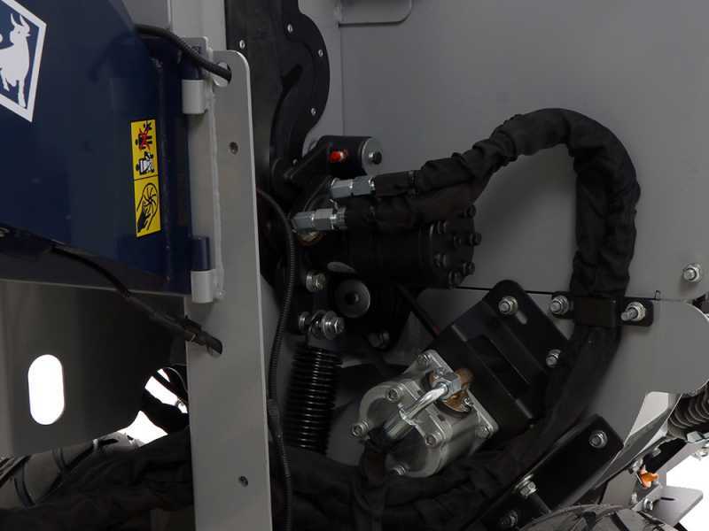 BullMach ZEUS 200 BH-BSE - Towable petrol garden shredder - B&amp;S XR2100 with electric start