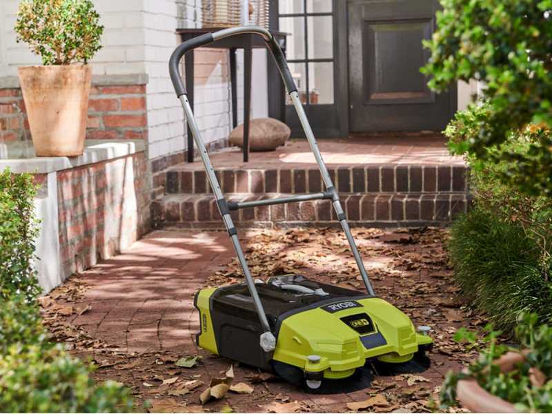 Sweeper Ryobi R18SW3 0 without batteries best deal on AgriEuro