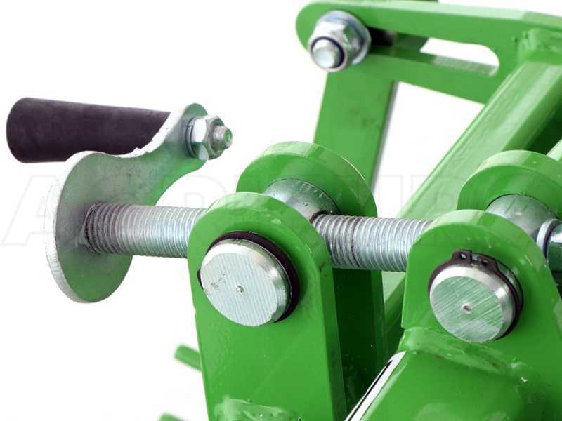 Bomet URSA Tractor-mounted Potato Digger - with Rear Discharge and Oscillating Sieve