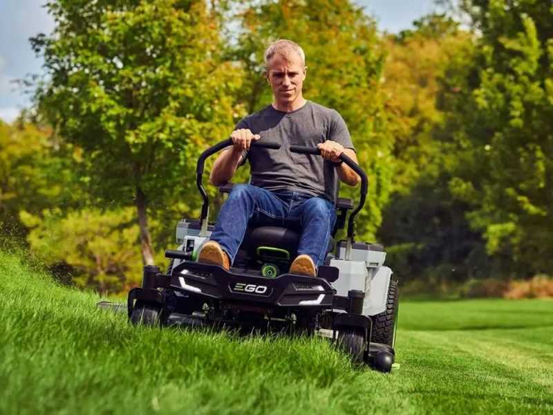 EGO ZT4201E-L Z6 - 56V/40Ah Battery-powered Riding-on Mower - Zero-turn