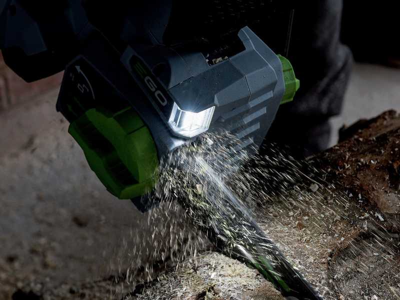 EGO CS1800E 56V - Battery-powered Chainsaw - 45 cm Blade - WITHOUT BATTERY AND CHARGER