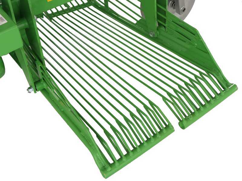 Bomet URSA Tractor-mounted potato Digger - with Side Discharge and Oscillating Sieve - For tractors with three-point hitch