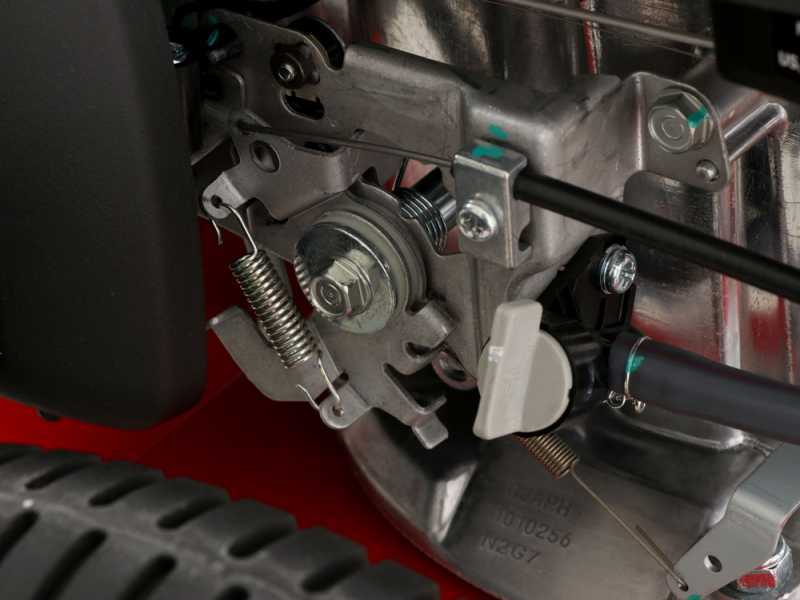 Husqvarna 675exi spark clearance plug