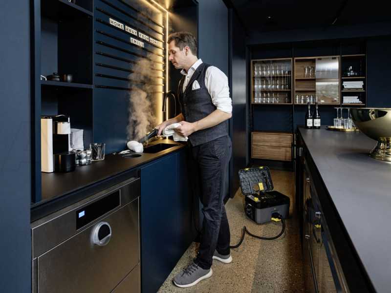 K&Auml;RCHER Pro SG 4/2 Classic Steam Cleaner - 2250 W - Max temp. 145&deg;C
