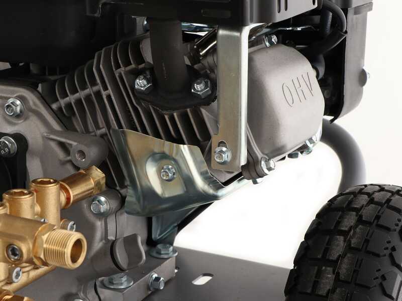 Karcher Pro HD 6/15 G Classic Petrol Pressure Washer - Loncin G200FA engine - petrol