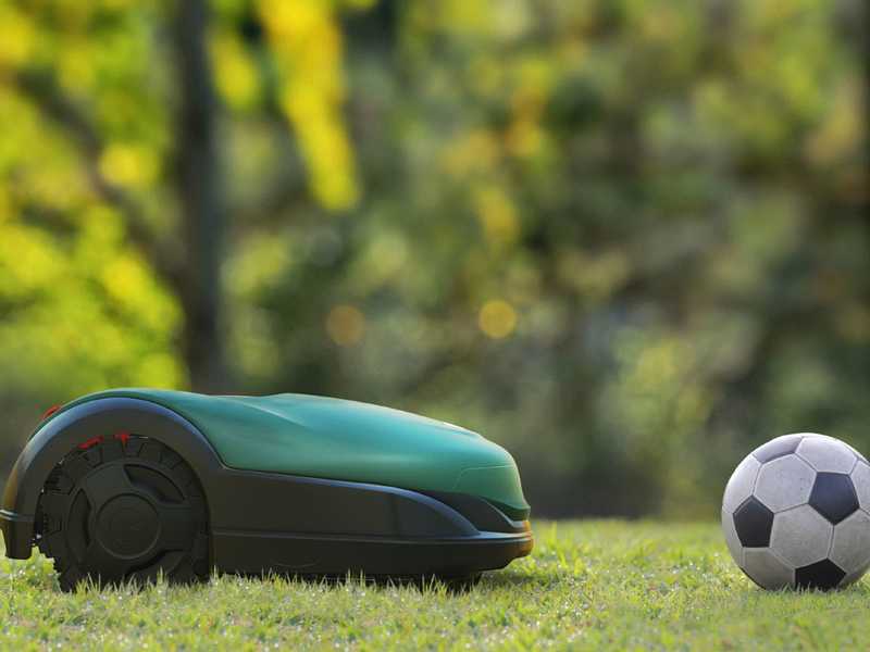 Robomow RK 3000 PRO Rrobot Lawn Mower with 18 V - 7.2Ah Lithium-ion Battery