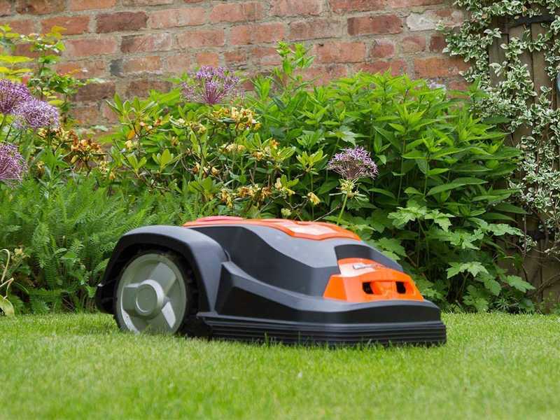 Yard Force SA900B Robot Lawn Mower - APP Management - Built-in Bluetooth