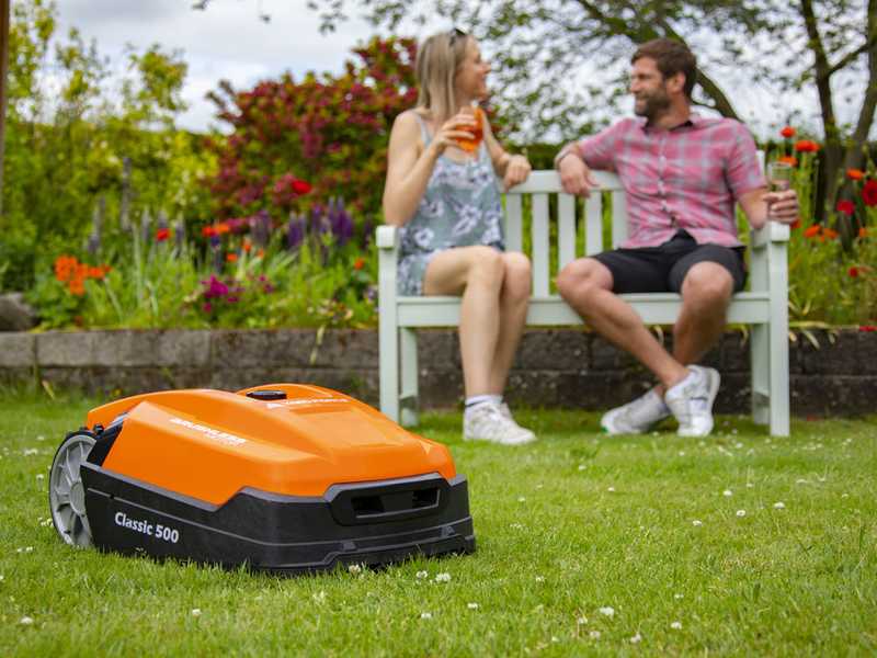Yard force store robot mower