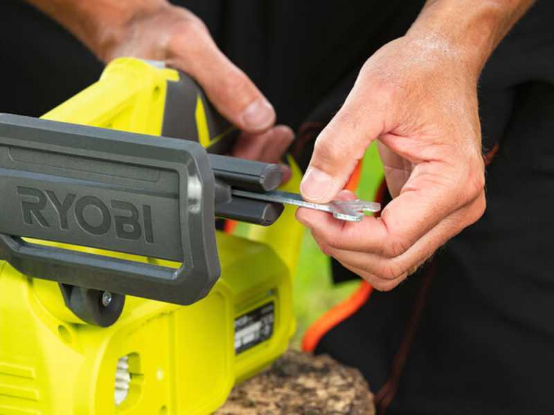 RYOBI RY18CS20A-0 - Pruning Electric Chainsaw - 18 V - WITHOUT BATTERY AND CHARGER