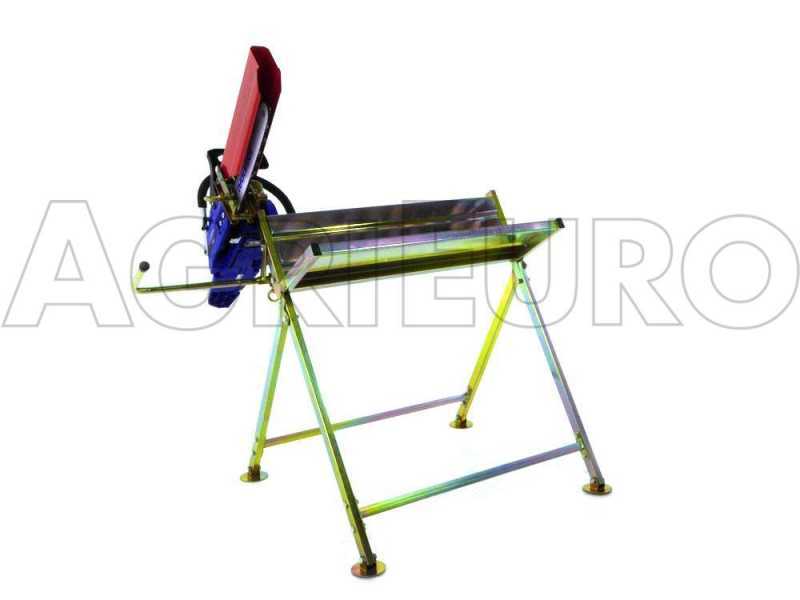 GeoTech professional saw horse - log cutting work top