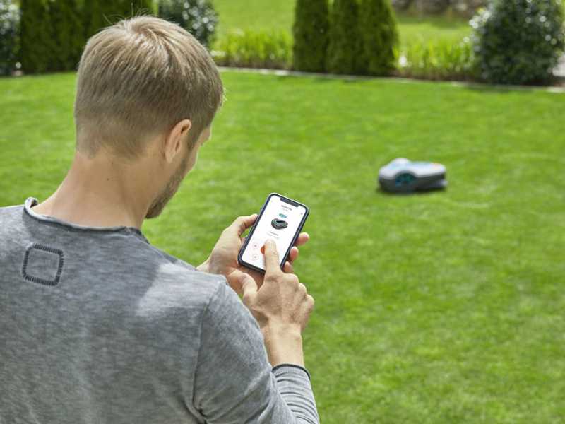 Gardena SILENO City 600 Robot Lawn Mower - Bluetooth Connection - 16 cm Cutting Width