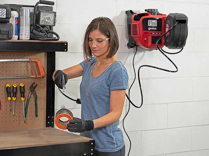 Fini Genius 230/50 - Wall-mounted air compressor with hose reel - 160 l/min
