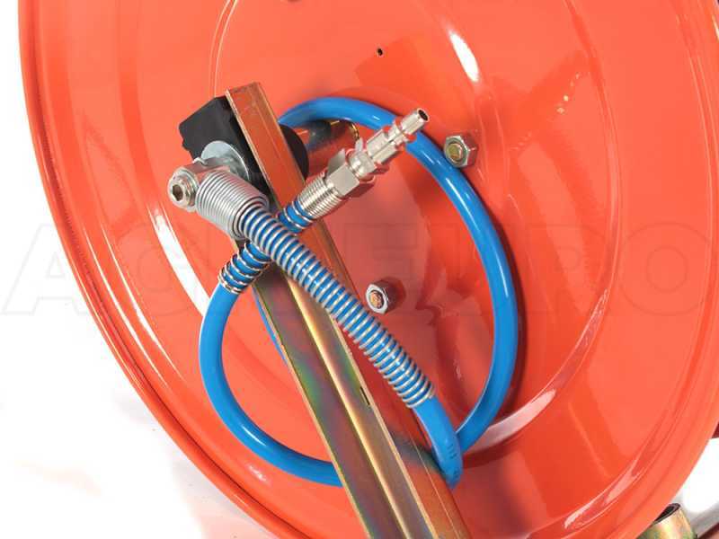 Compressed air hose store reel