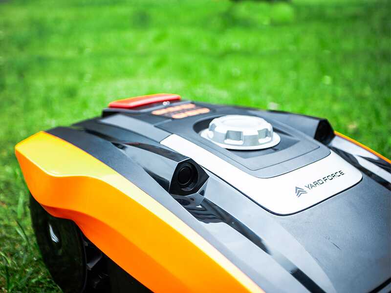 Yard Force Compact 400RiS Robot Lawn Mower - App management - IRadar Sensors