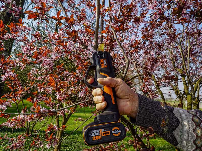 Worx NITRO WG330E.9 - Battery-powered Pruning Shears - 20V - 22mm Cutting diameter - WITHOUT BATTERY AND CHARGER