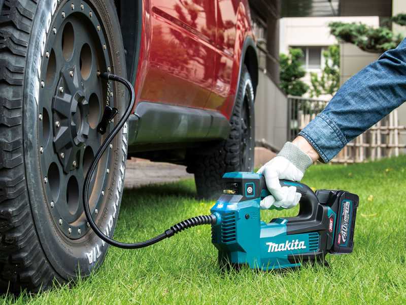 Makita MP001GZ - Battery Air Compressor - WITHOUT BATTERIES AND CHARGERS