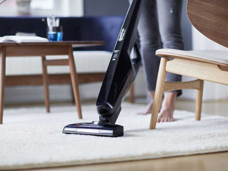 Nilfisk Easy 36VMAX - Electric Broom - 2in1: Broom and Handheld Vacuum Cleaner