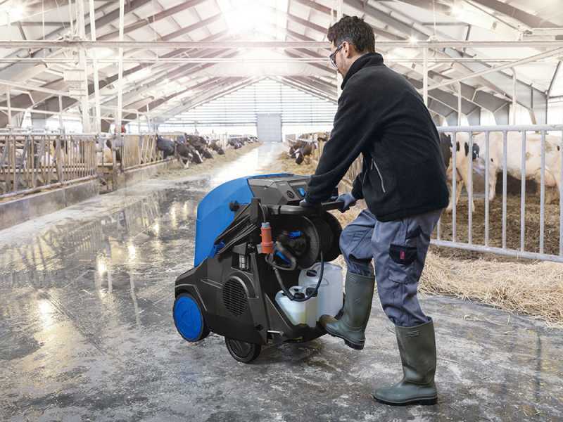Nilfisk MH 5M Heavy-duty Three-phase Hot Water Pressure Washer