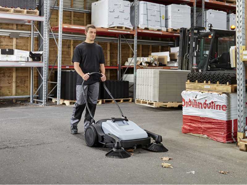 Nilfisk SW 250 Manual Hand Push Sweeper with collection basket