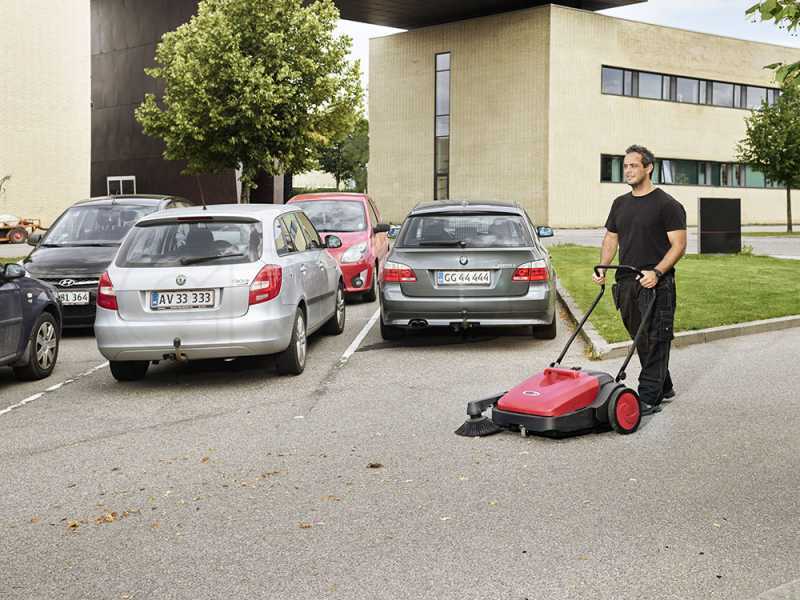Nilfisk Viper PS480 Manual Hand Push Sweeper with collection basket