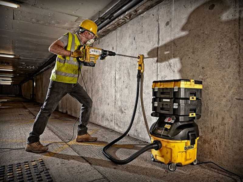 DeWalt DWV901LT-QS - Construction Wet and Dry Vacuum Cleaner