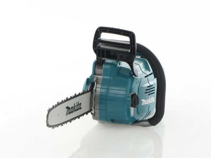 Makita battery cheap operated saw