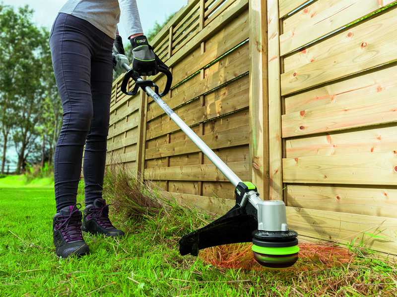 PROMO EGO ST1510E Battery-powered Brush Cutter - 56 V - 2.5Ah Battery