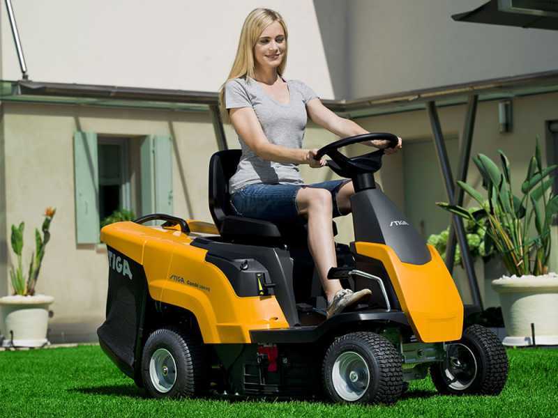 Rider lawn tractor Stiga COMBI 166 - Engine 224 cc - Cutting width 66 cm