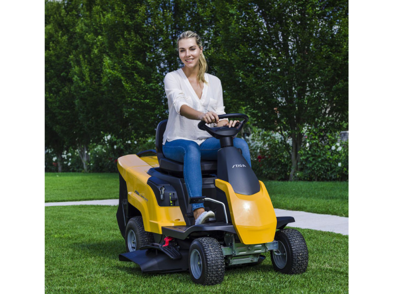 Rider lawn tractor Stiga COMBI 166 - Engine 224 cc - Cutting width 66 cm